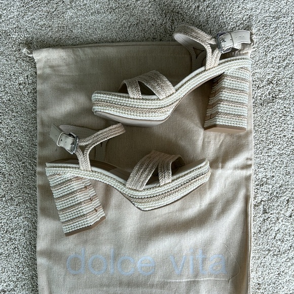 Dolce Vita Anira Pearl platform sandal - Picture 8 of 9